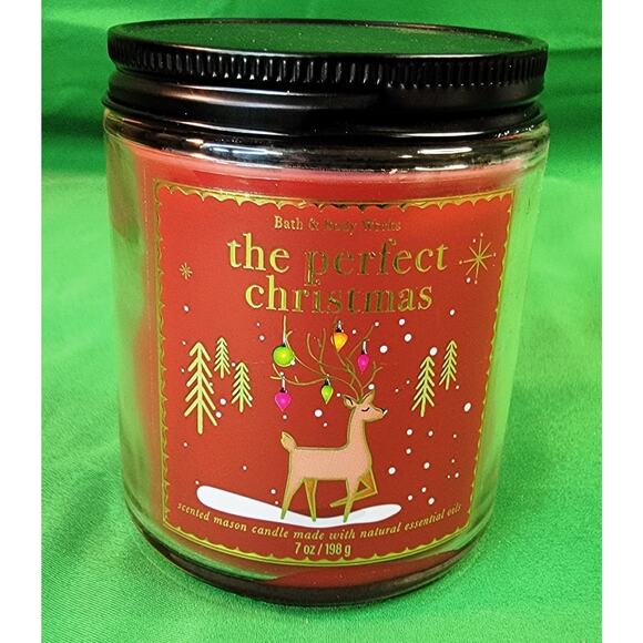 The Perfect Christmas Scented Candle Bath & Body Works / White Barn - Picture 1 of 6